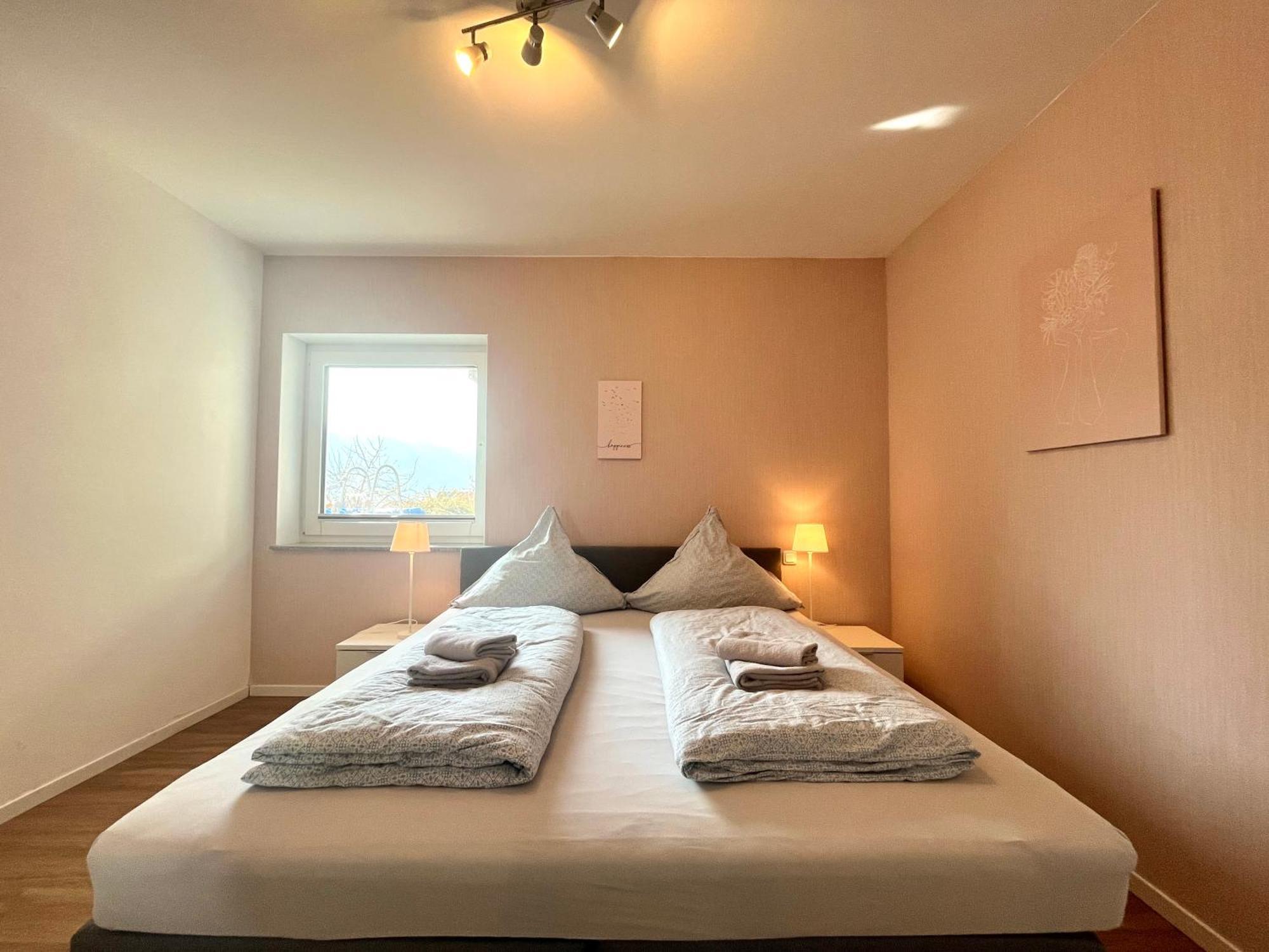 Ferienwohnung Sonnenterrasse, 1-4 Personen, 2 Schlafzimmer, Grosse Terrasse Mueden Exterior photo